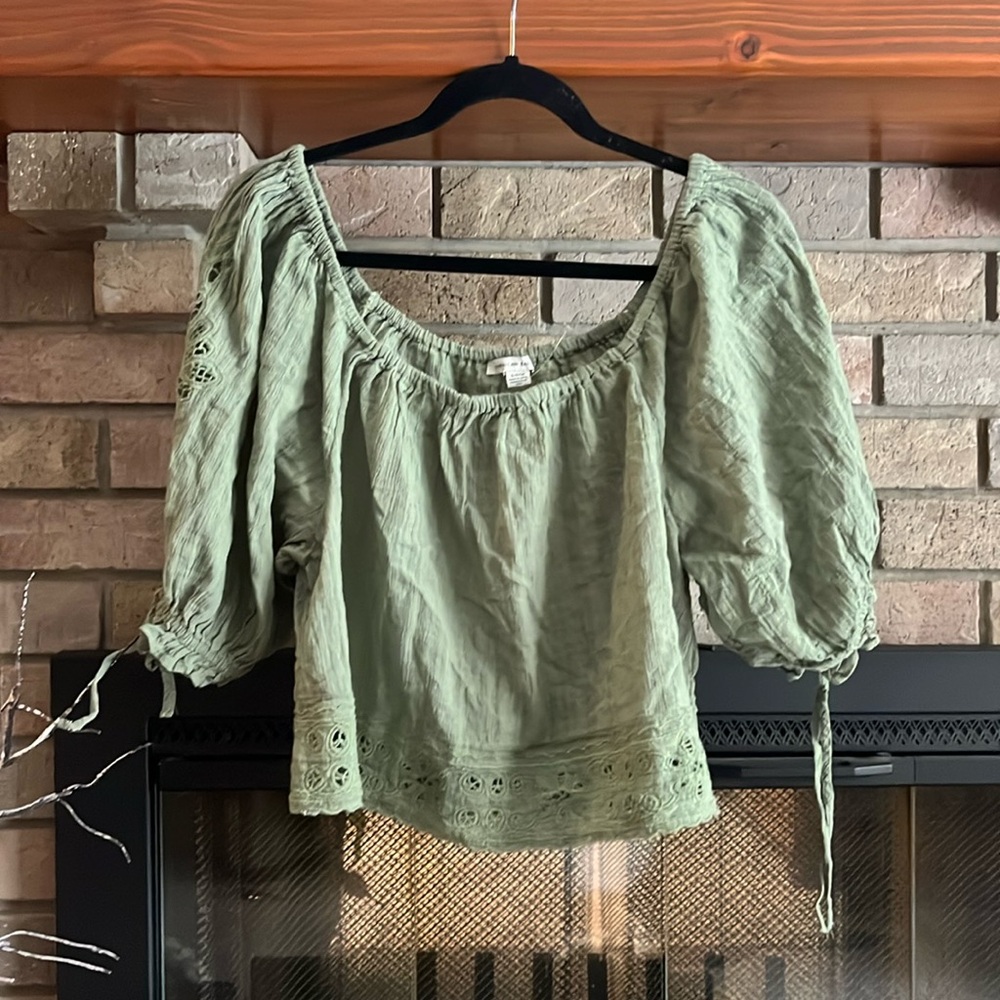 American Eagle blouse